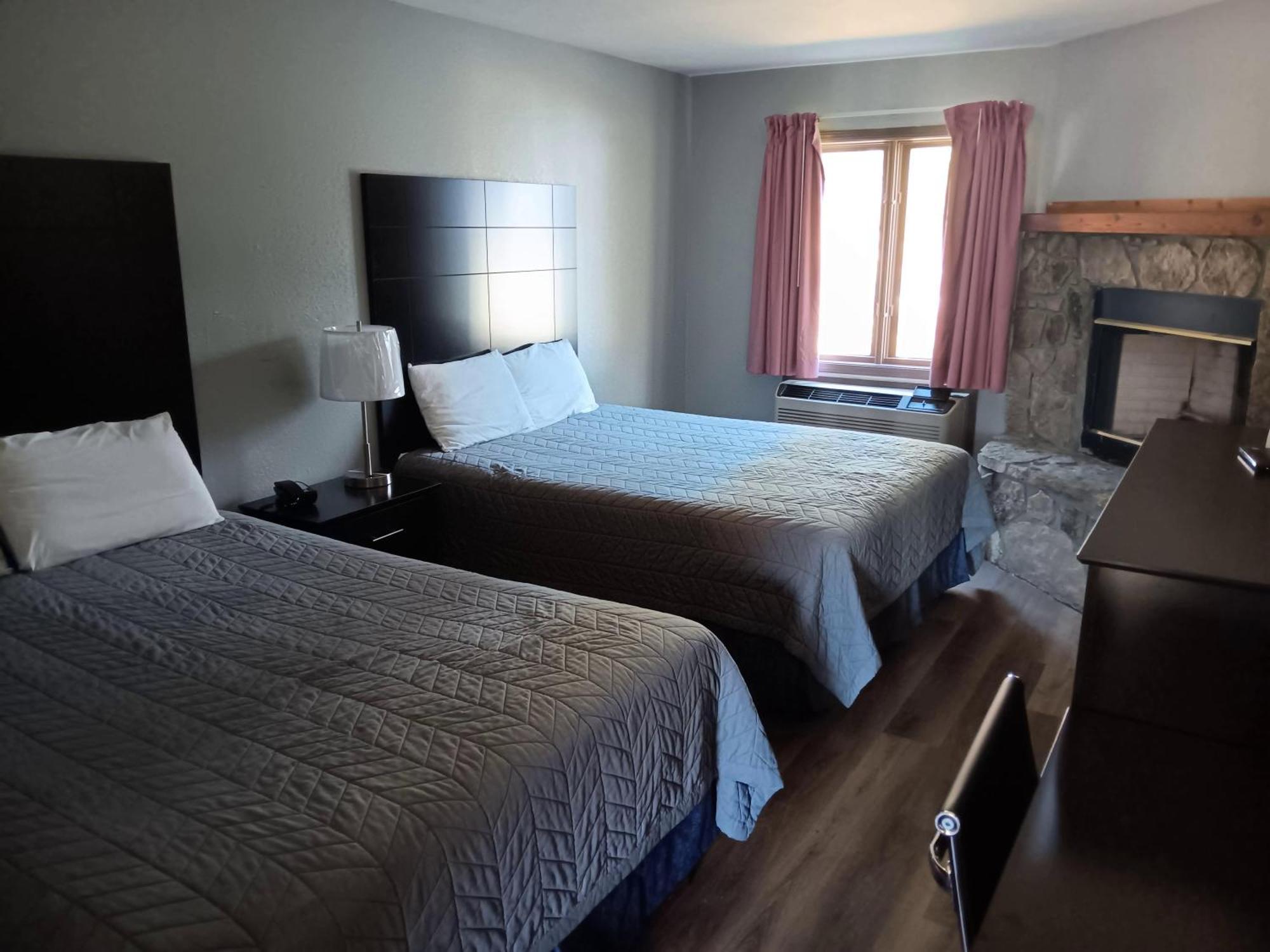 הלן Hofbrau Riverfront Hotel מראה חיצוני תמונה