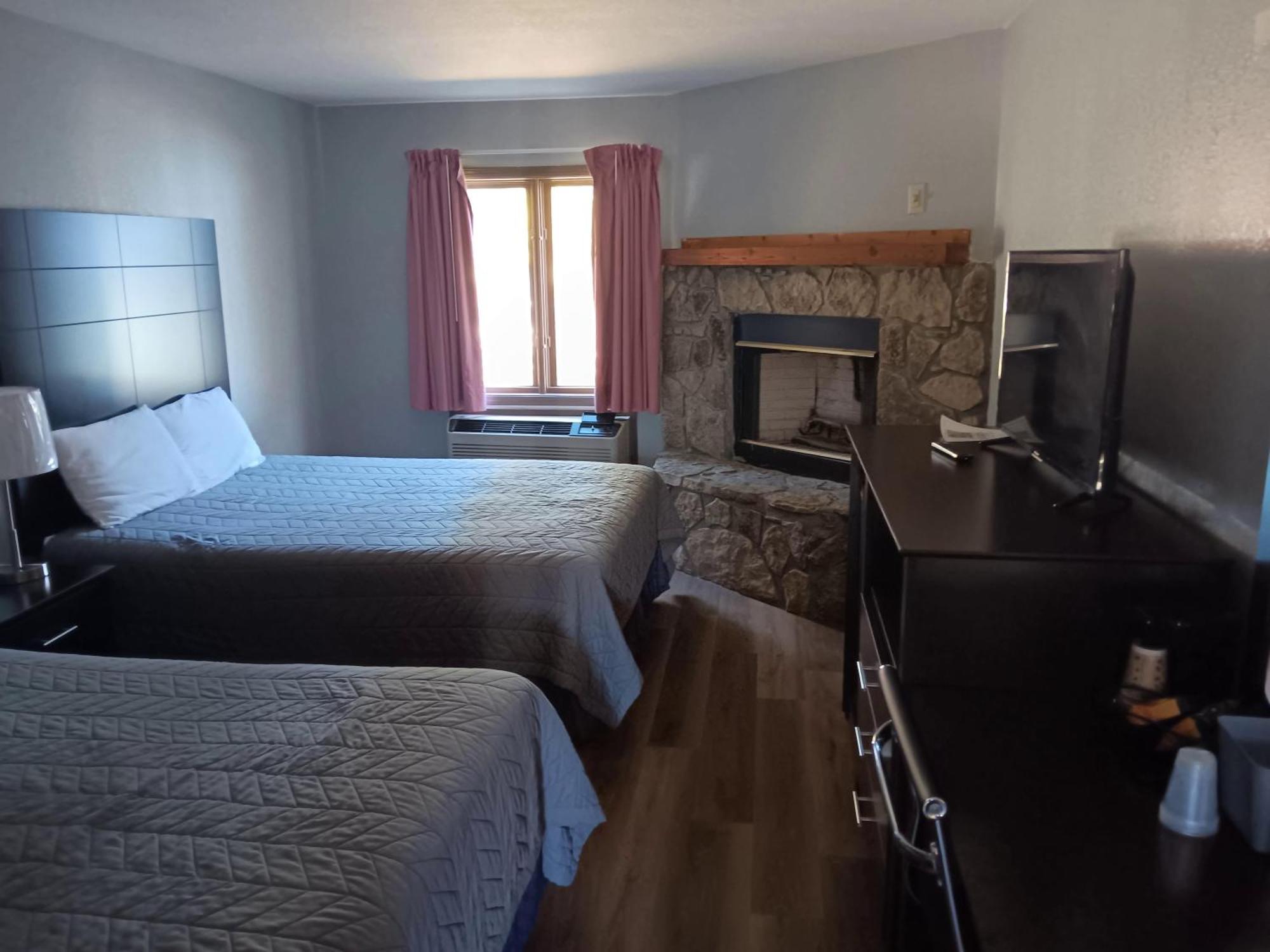 הלן Hofbrau Riverfront Hotel מראה חיצוני תמונה